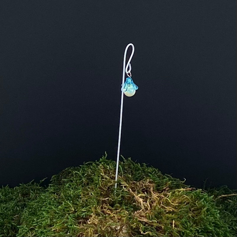 Glow in the dark Lilly Flower Lantern (Clear)
