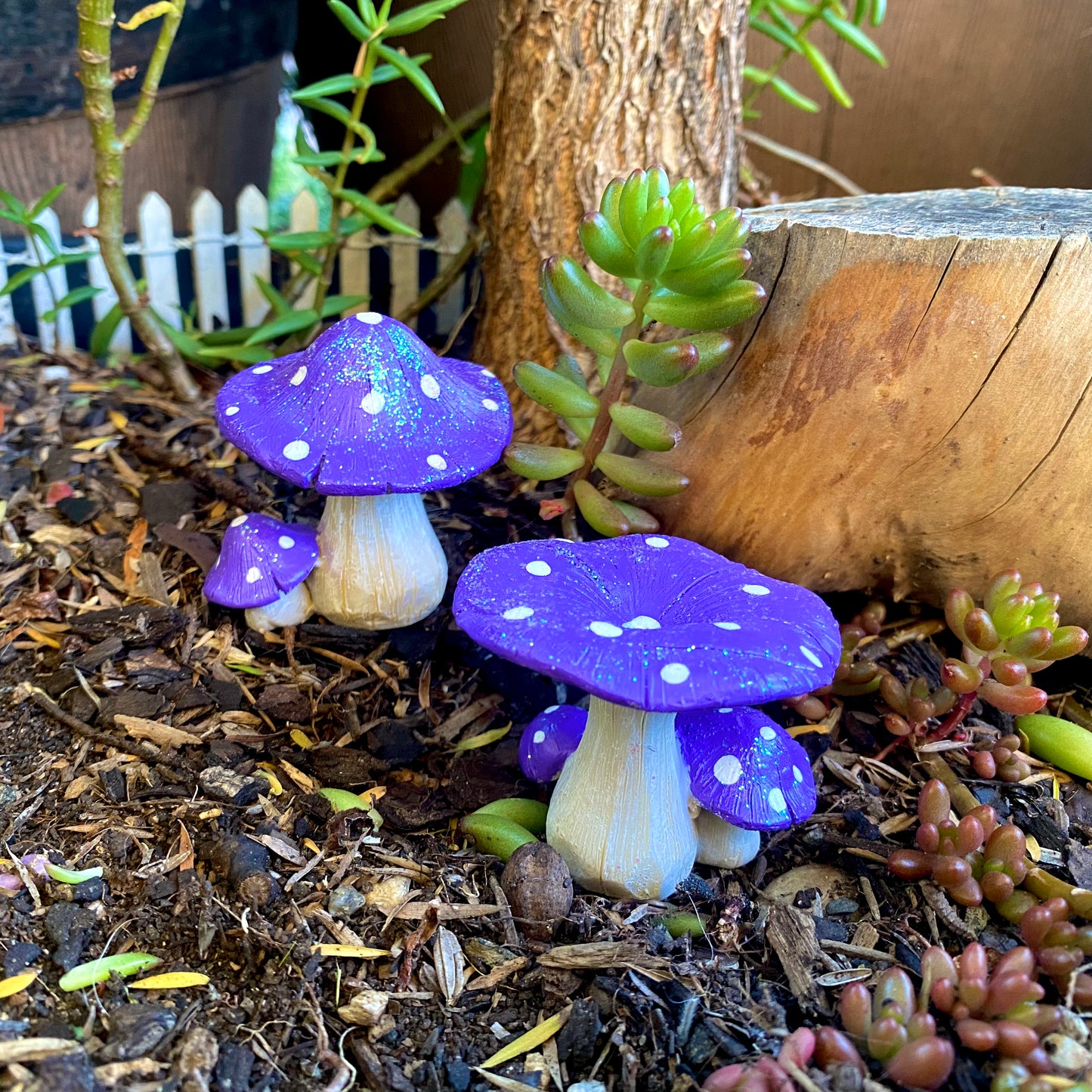 Fairy garden Sparkly Mushrooms (Purple)