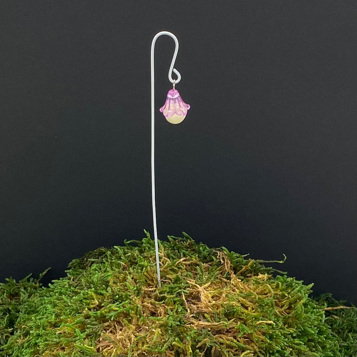 Glow in the dark Lilly Flower Lantern (Clear)