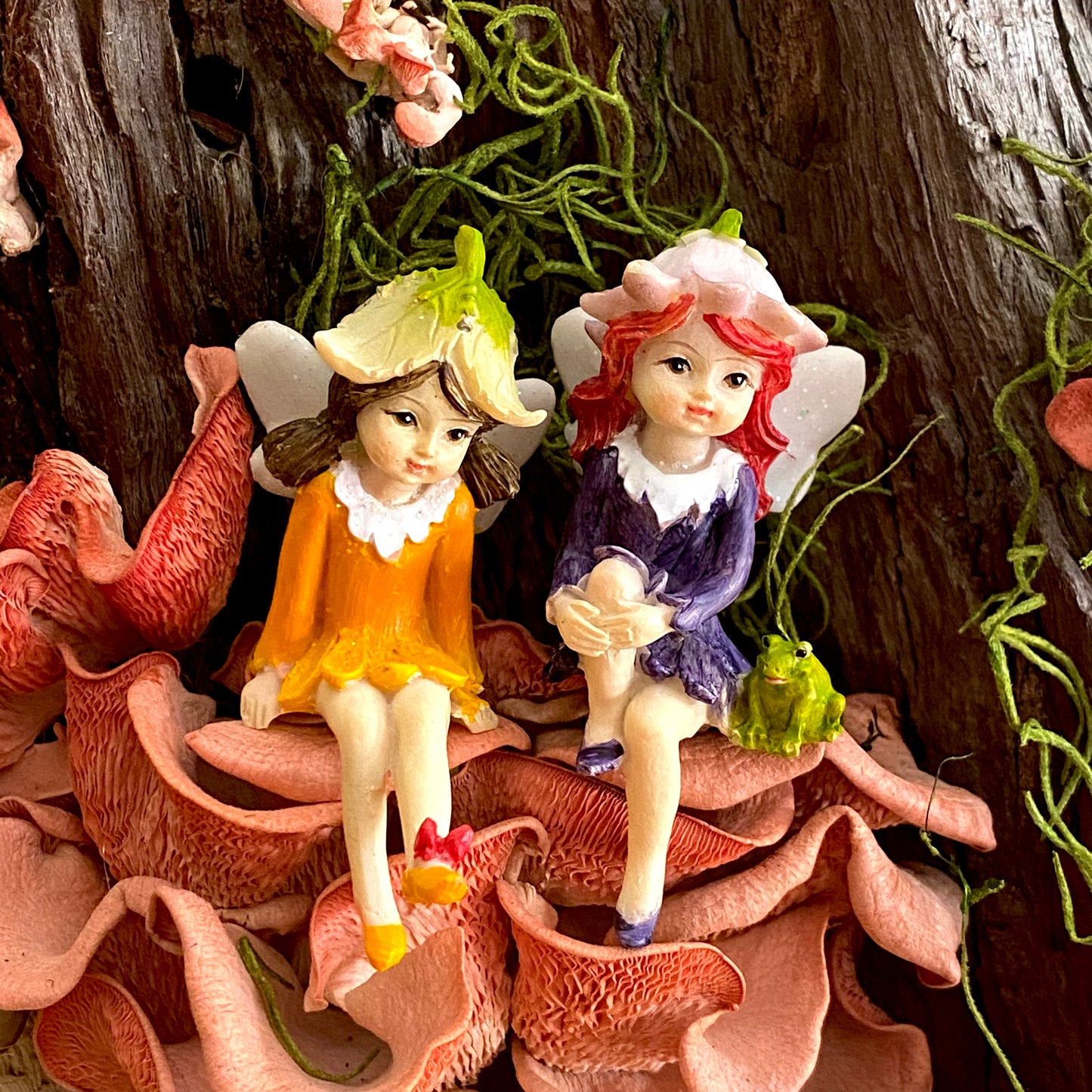 Sitting Flower Fairies