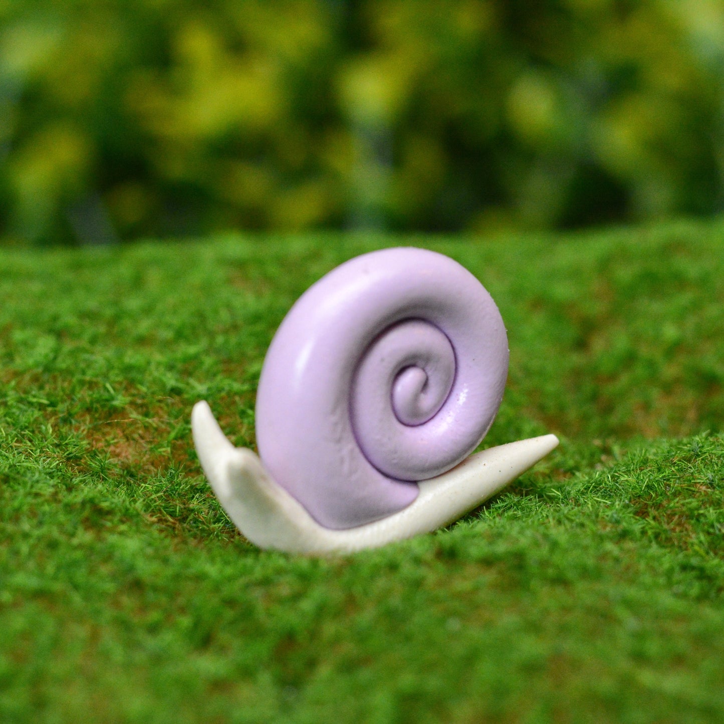 Mini Bright Garden Snails