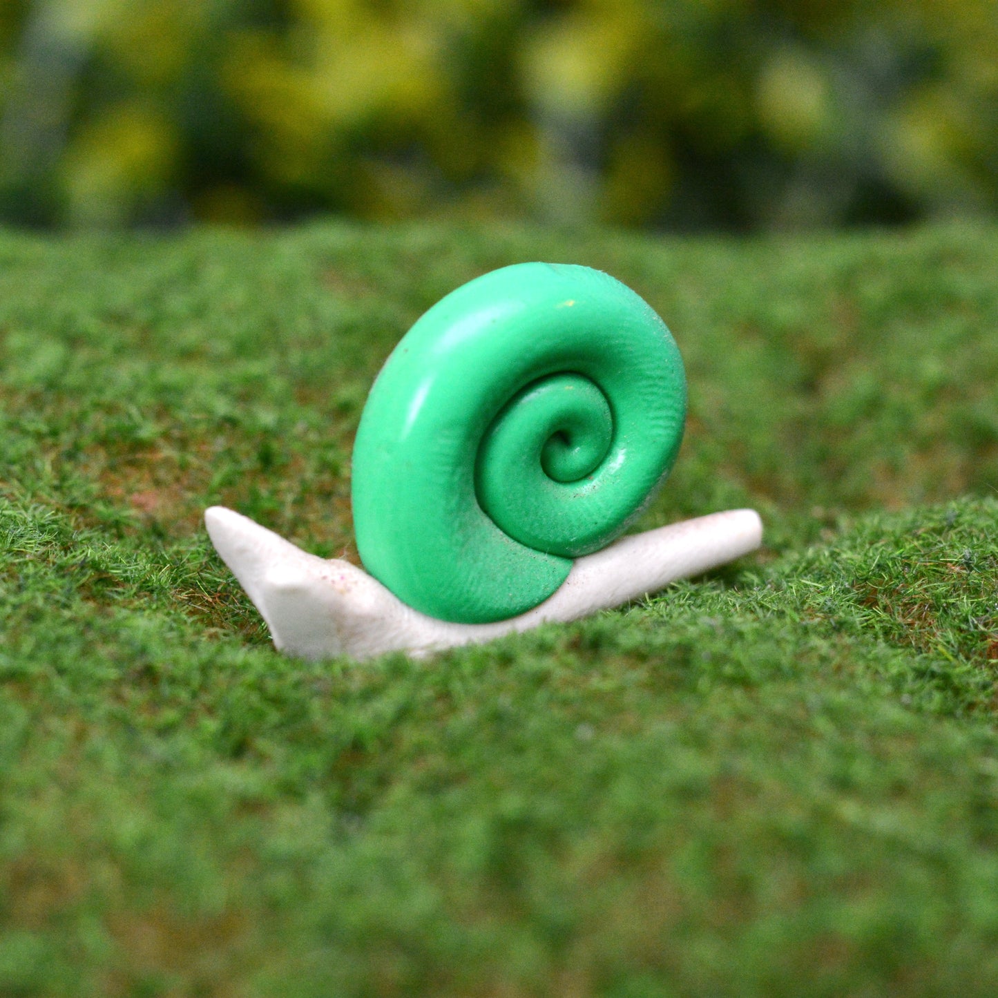 Mini Bright Garden Snails