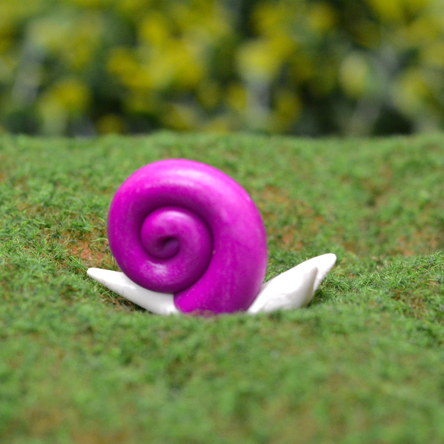 Mini Bright Garden Snails