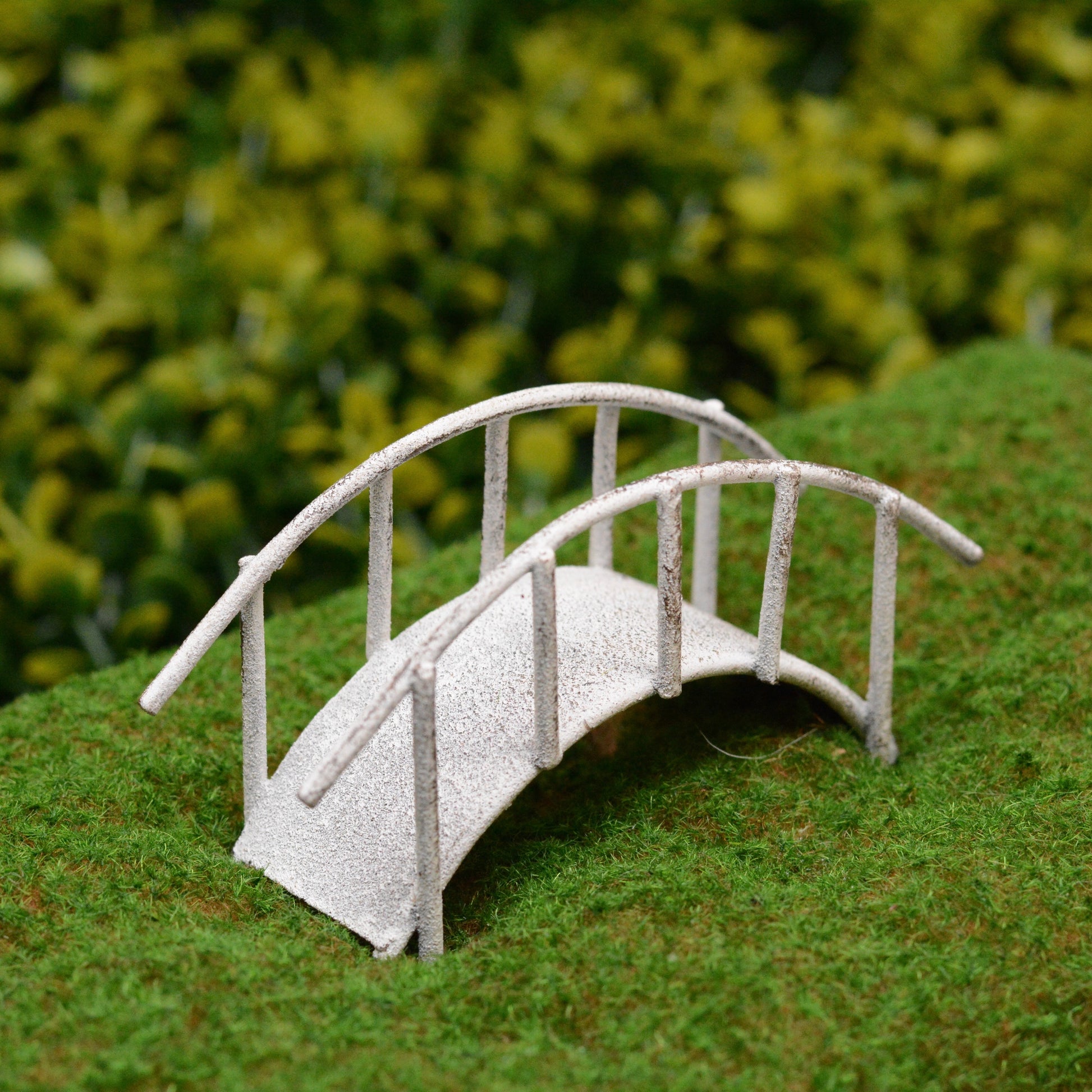 Fairy Garden White Metal Bridge