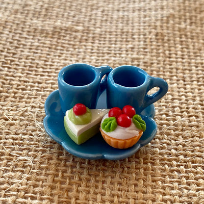 Coffee Set For Two (Mugs & Cake)