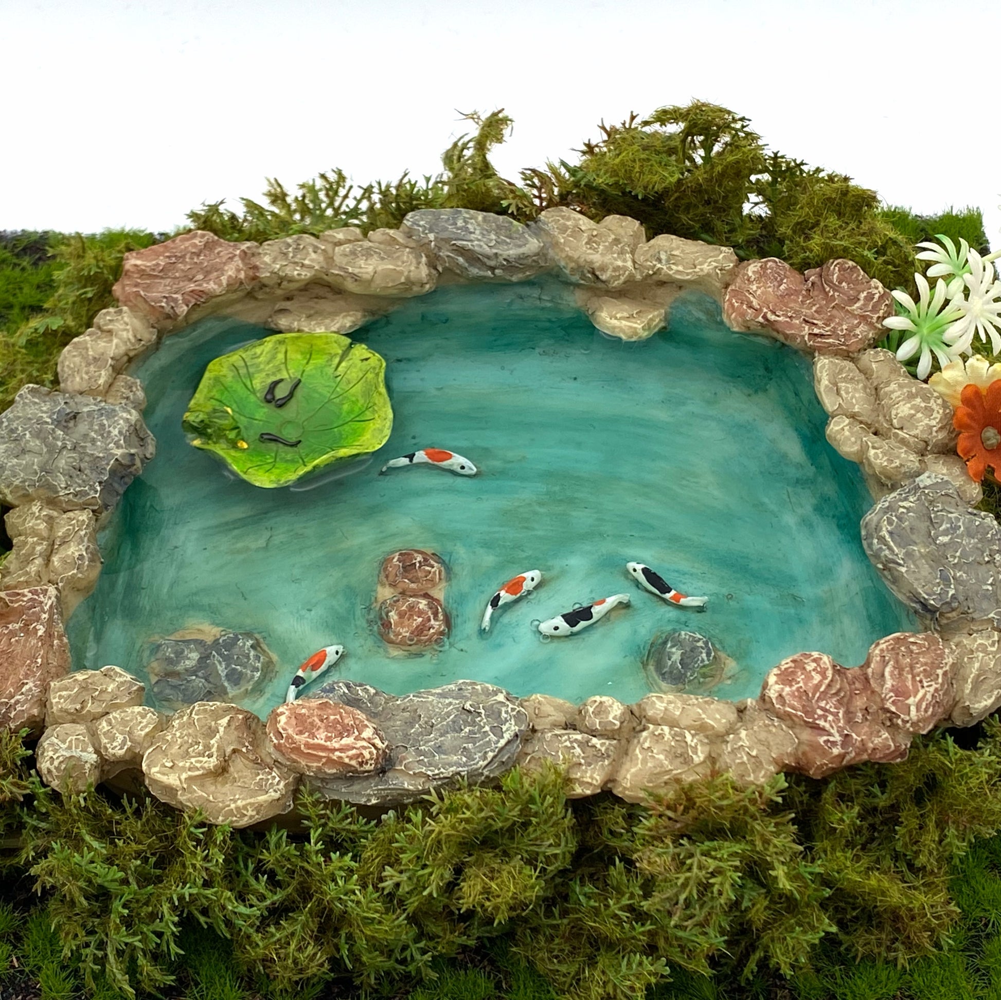 Fiddlehead Fairy Garden Koi and Lily Pad Pond