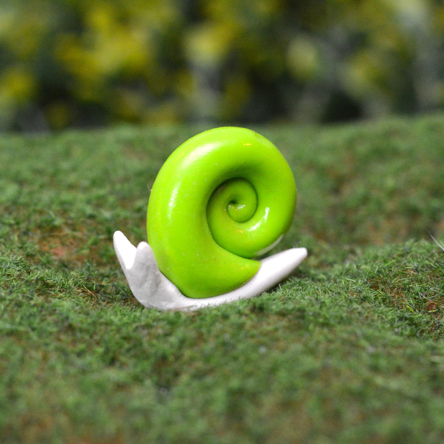 Mini Bright Garden Snails